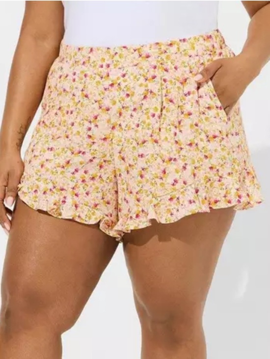 torrid Pants - Torrid Sunshine Ditsy Floral Gauze Ruffle Shorts Pull-On 2X NWT